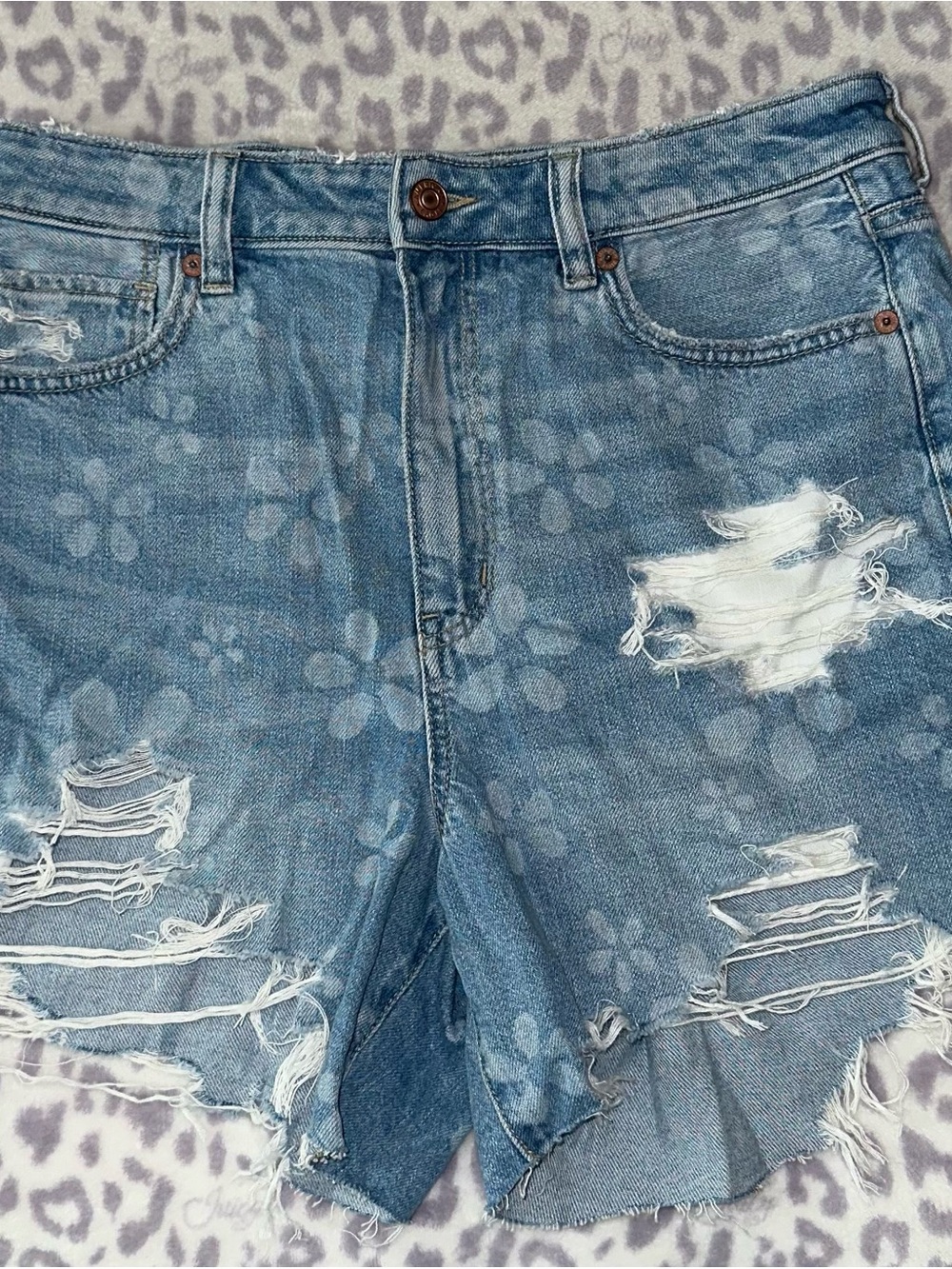 American Eagle Outfitters Blue Floral-Print Distressed Denim Shorts